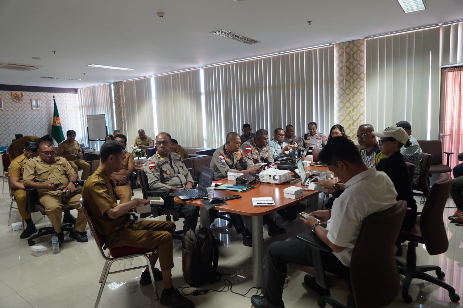 Committee Finalize Preparation of The Tour The security meeting for the Tour de Entete at the Assistant II office of the NTT Provincial Government (02/09/2025)